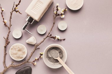 Ev ya da salon kaplıca tedavisi için doğal kozmetik