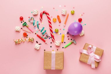 Hediye ve lolipop doğum günü parti arka plan