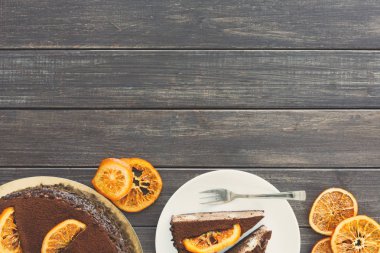 Çikolatalı kek krem ve profiterol