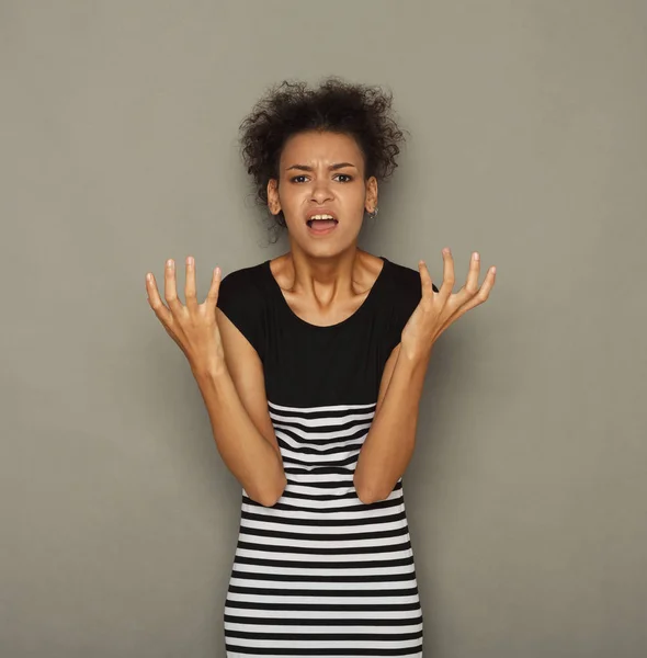 Portrait of angry woman shouting at camera — Stock Photo, Image