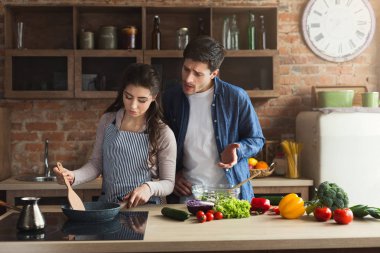 Sağlıklı yemek birlikte çift