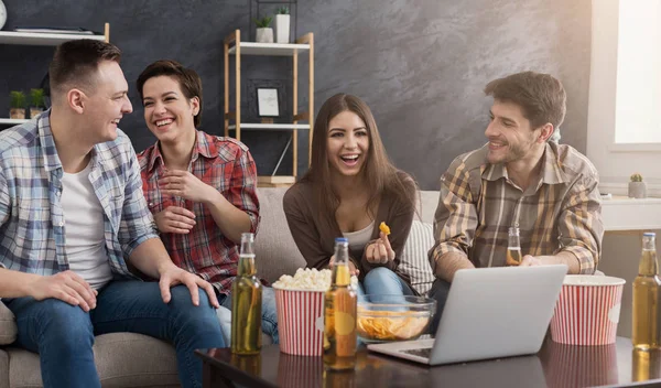Happy friends watching comedy movie — Stock Photo, Image