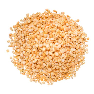 Kuru bezelye, beyaz arka plan üzerinde üstten görünüm izole yığını