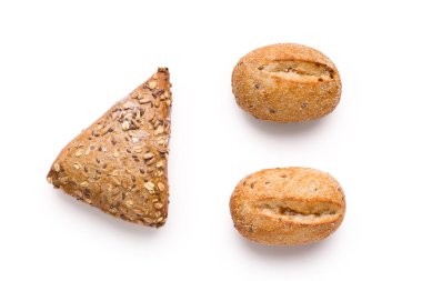 Beyaz izole arka planda sağlıklı gluten ücretsiz çörekler