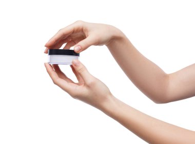 Kavanoz ile izole toz tutan genç kadın