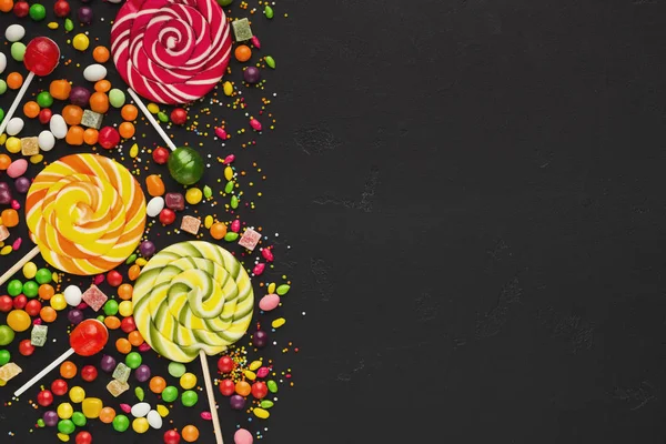 Colorato sfondo alimentare con caramelle e bonbons — Foto Stock