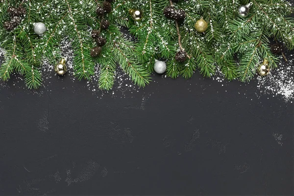 Kerstmis of Nieuwjaar donkere creatieve achtergrond — Stockfoto