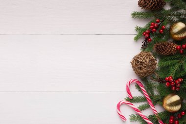 Köknar ağacı ve dekorasyonlu Noel arkaplanı