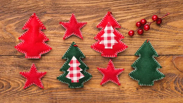 Handmade Christmas decorations, diy project for holidays — Stock Photo, Image
