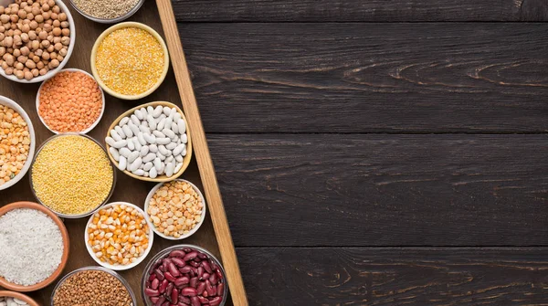 Elige tu avena. Surtido de cereales y legumbres —  Fotos de Stock