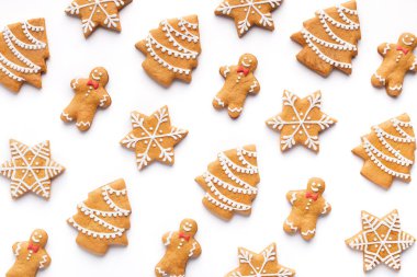 Noel gingerbreads beyaz izole kümesi