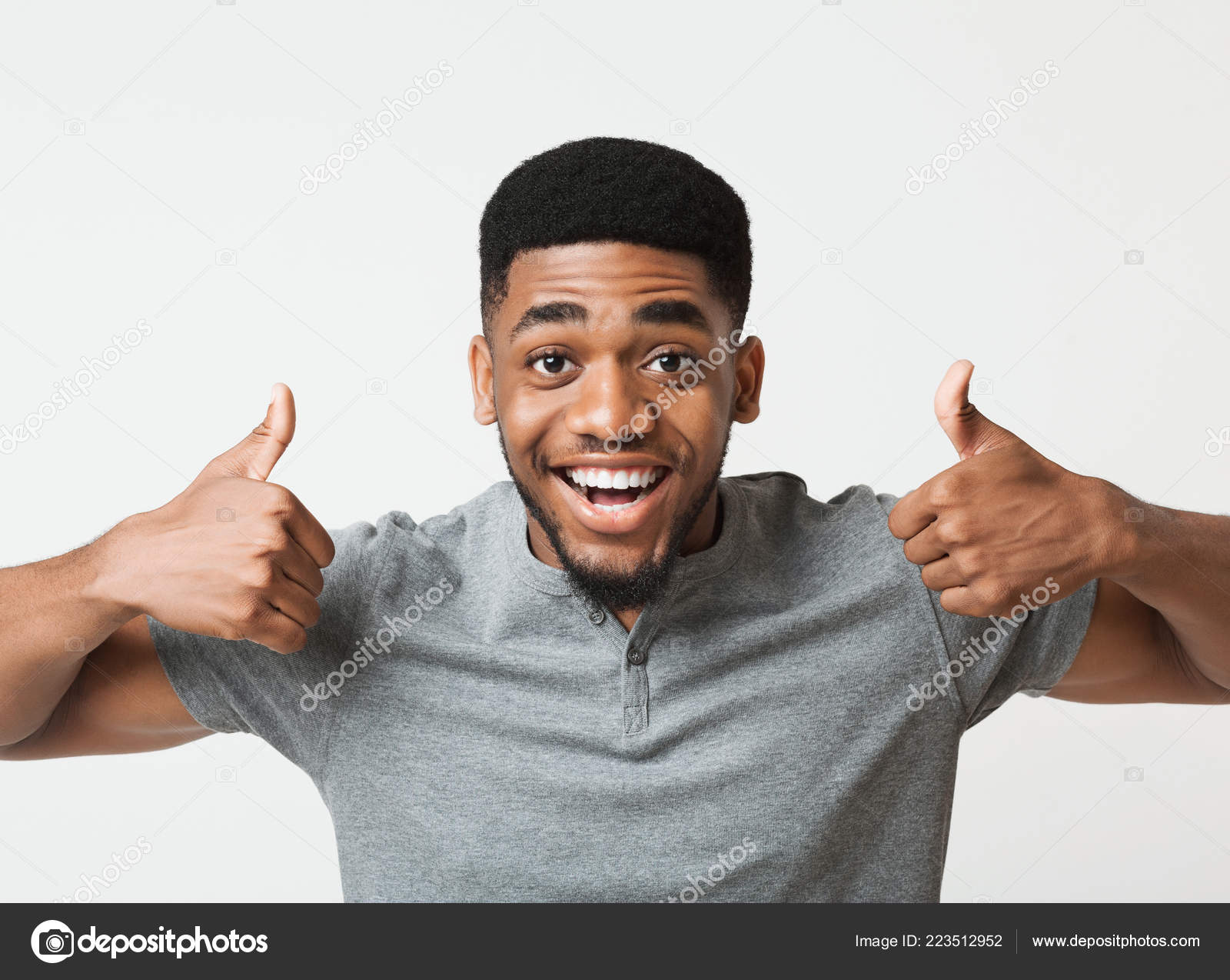 Photo Black Man Thumbs Up Happy Black Man Showing Thumbs Up At
