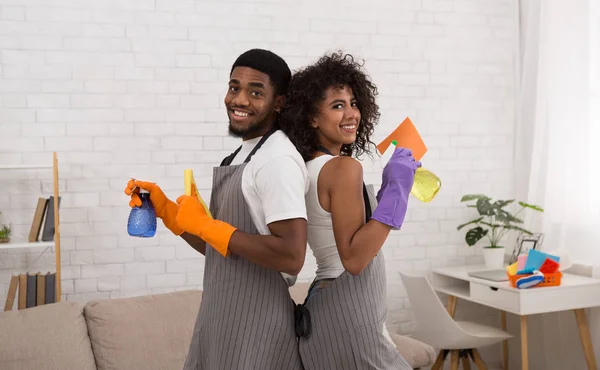 Professional Cleaning Service Team Cheerful African American Couple Holding Detergents — Stock Photo, Image