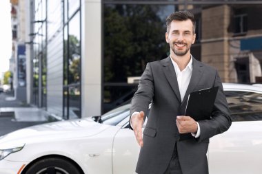 Araba satıcısı için el karşı otomatik germe