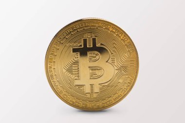 Dijital para. BTC sikke beyaz arka plan üzerinde