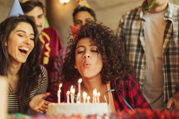 Make a wish and blow out the candles — Stock Photo, Image