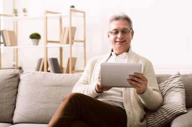 Komuta sizde dijital tablet haber okuma