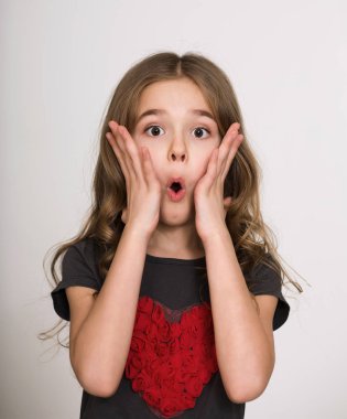 sürpriz çocuk kız