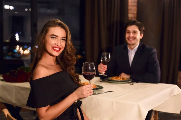 Romantic dating on Valentine day concept — Stock Image Romantic dating on Valentine day concept Stock Photo