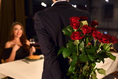Romantik kız kavramı sürprizi