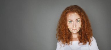 Fütüristik ve teknolojik yüz yüze ilişkin tanıma için tarama