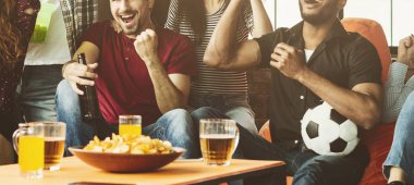 Emotianally tezahürat futbol taraftarları