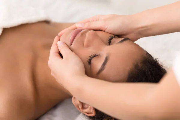 Spa face massage. Woman getting spa treatment — Stock Photo, Image