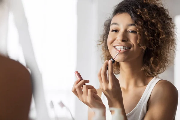 Ragazza in corso incontri concetto — Foto Stock