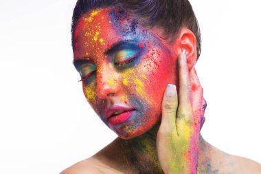 Parlak yaratıcı sanat makyaj ile güzel kadın