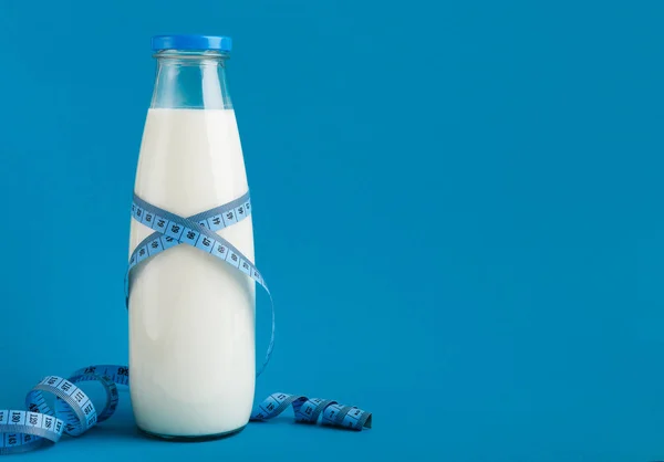Conceito de leite de baixa caloria — Fotografia de Stock