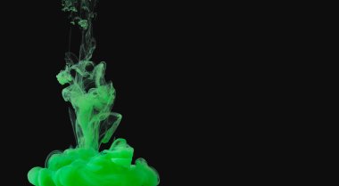 Renkli duman su altında