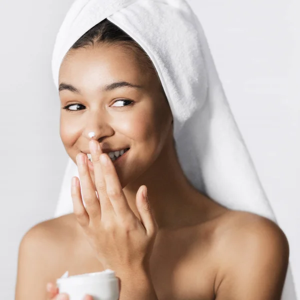 Skin radiance cream concept — Stock Photo, Image