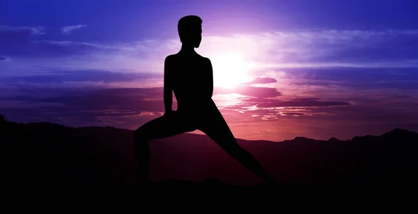 Yoga-Konzept im Freien — Stockfoto