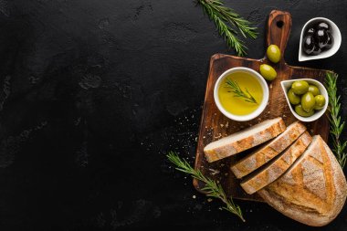 Zeytinyağı ve ekmek bileşimi