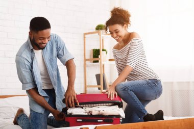 Tatil Konsepti. Tatil için Çift Ambalaj Bavul