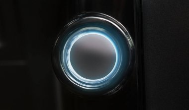 Boş araç ateşleme düğmesi