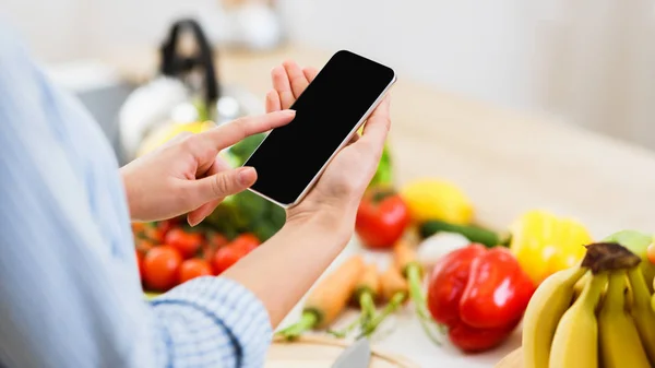 Search Recipe. Woman Using Smartphone Preparing For Cooking — Stock Photo, Image