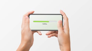Smartphone holding womans eller