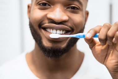 sağlıklı dişler kavramı