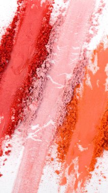 Üç ton Allık ezilmiş palet vuruşları, renkli toz