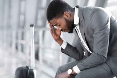 Ulaşımla ilgili bir sorun var. İşadamı Uçuşa Geç