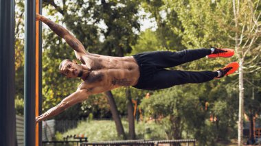 Güçlü Adam İnsan Bayrağı Egzersiz Pratik, Sürükleyici Dikey Bar