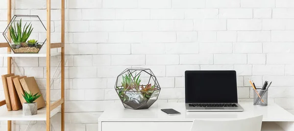Konsep interior modern minimalis, kantor rumah — Stok Foto