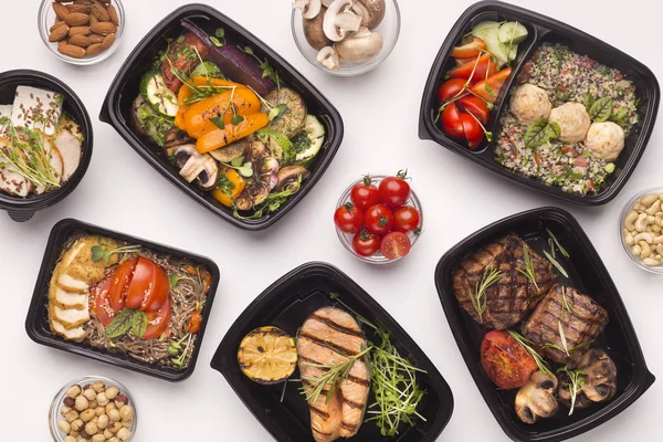 Restaurante comida saludable a domicilio en cajas para llevar — Foto de Stock