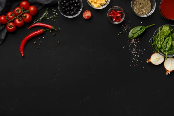 Pizza cooking ingredients and empty space for recipe — Stock Photo, Image