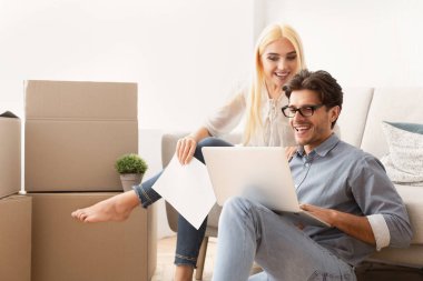 Pozitif Çift Dizüstü Yeni Düz için Tasarım Projesi Yapma