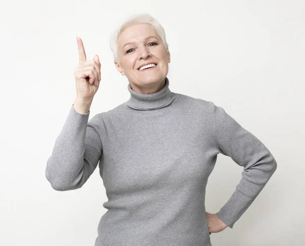 Perfect idea. Elderly Woman Pointing Finger Up, Got Problem Solution — Stock Photo, Image