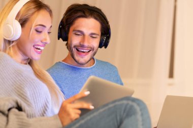 Kulaklıklar Websurfing Dizüstü Bilgisayar ve Tablet Evde Çift