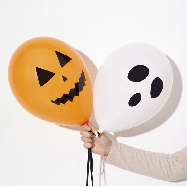 Globos de Halloween fantasma y calabaza preparándose para la fiesta de miedo —  Fotos de Stock