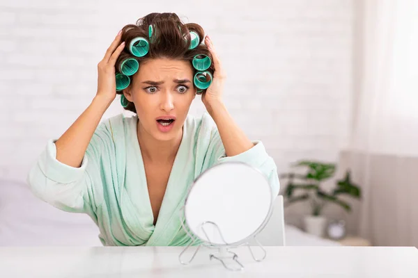 Unhappy Woman Touching Hair Curling It Sitting At Home — Stock Photo, Image